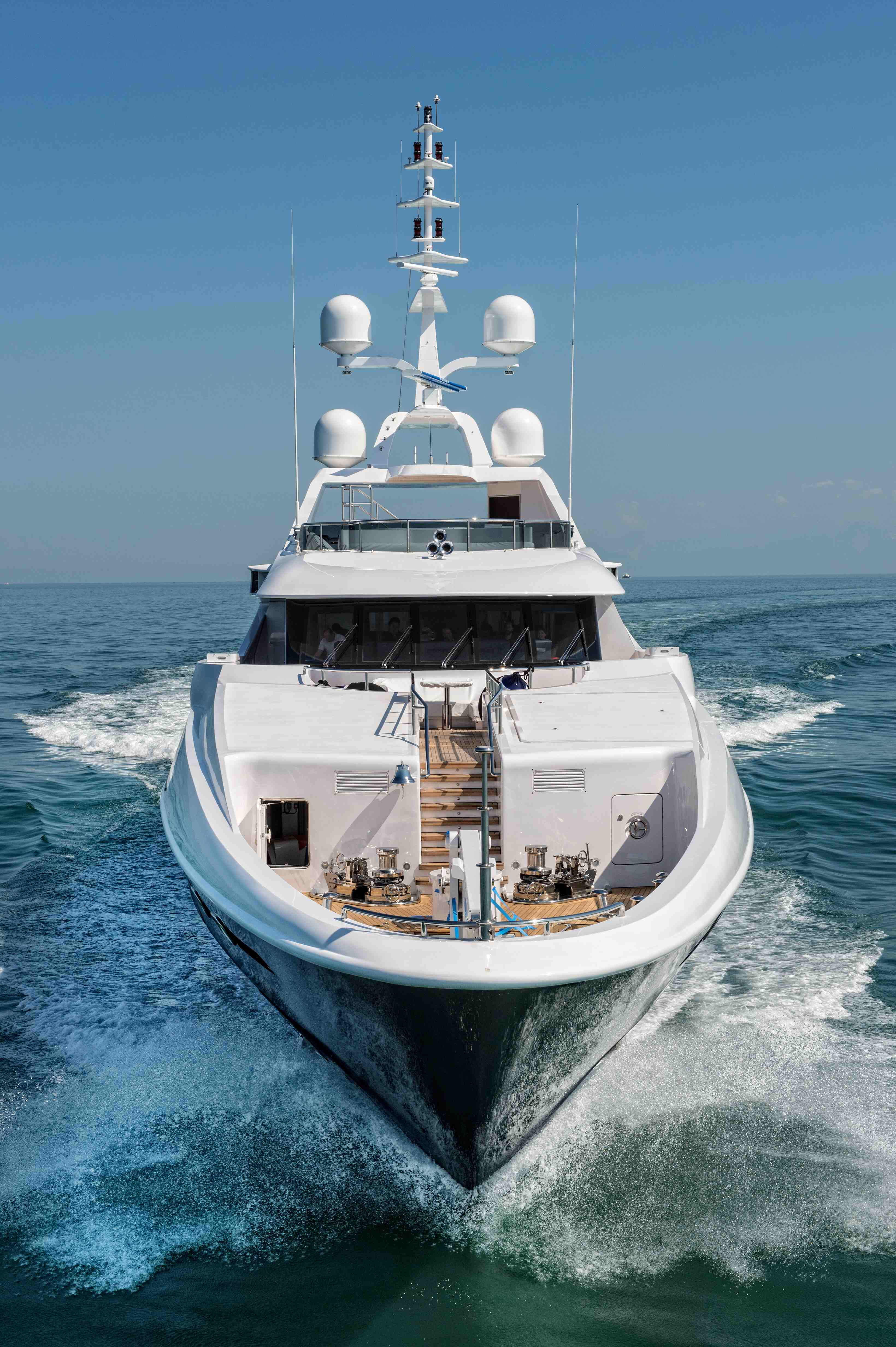 motor yacht karianna